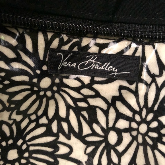 Vera Bradley Black/flower large diaper bag - Picture 3 of 8